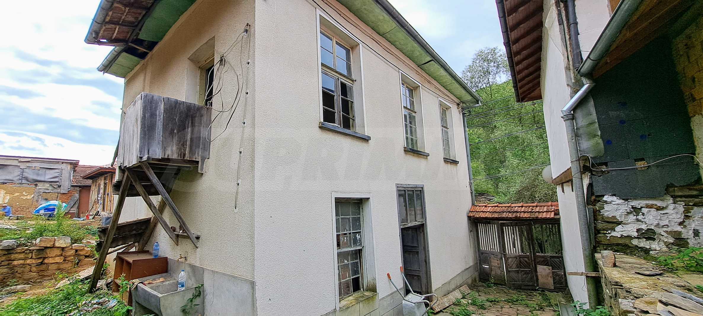 Reihenmittelhaus zum Kauf 68.000 € 6 Zimmer 238 m²<br/>Wohnfläche Troyan