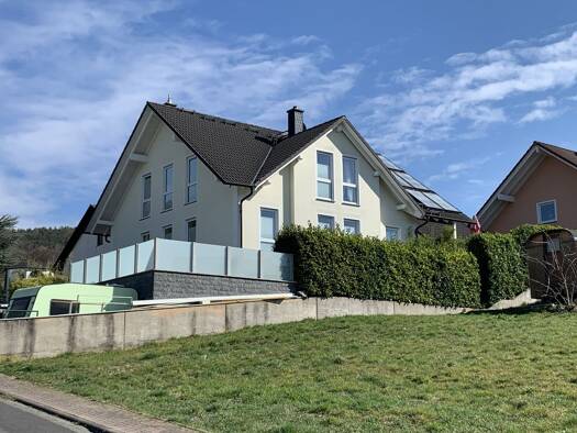 Einfamilienhaus zum Kauf provisionsfrei 1.234 € 12 Zimmer 230 m² 561 m² Grundstück frei ab 01.01.2027 Am Felsberg 19 Oberbessenbach Bessenbach 63856