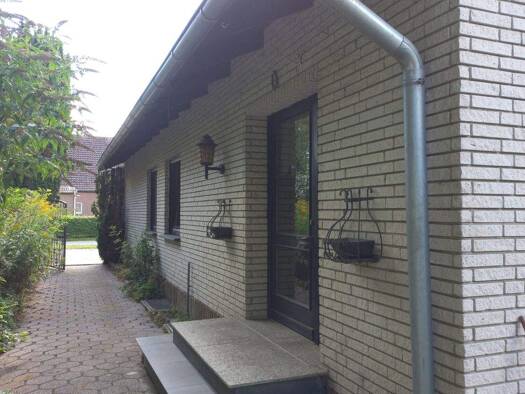 Einfamilienhaus zum Kauf 349.000 € 4 Zimmer 136 m² 1.000 m² Grundstück Sandhatten Hatten 26209