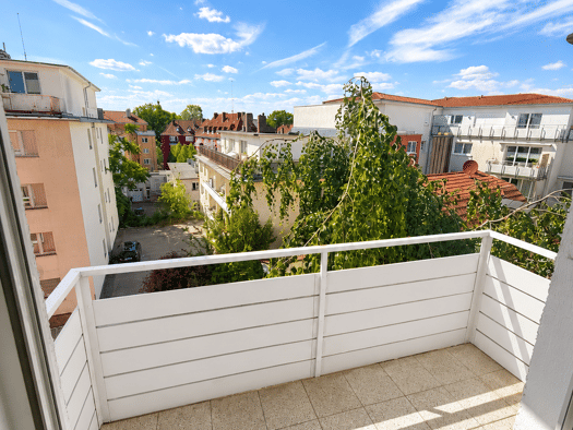 Wohnung zur Miete 1.490 € 4 Zimmer 100 m² Geschoss 3/4 frei ab sofort Sanderau Würzburg 97072