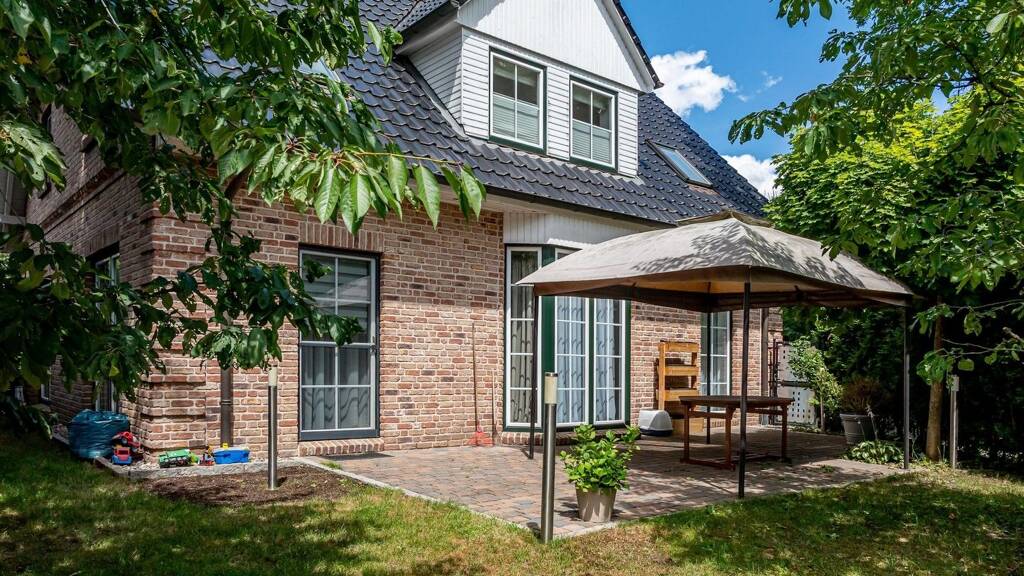 Einfamilienhaus zum Kauf 685.000 € 5 Zimmer 166,1 m² 616 m² Grundstück Quickborn 25451