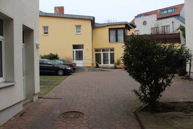 Wohnung zur Miete 835 € 3 Zimmer 119,7 m² EG frei ab sofort Zierker Str. 65 Neustrelitz Neustrelitz 17235