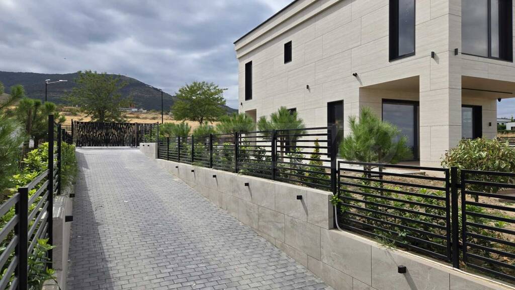 Reihenmittelhaus zum Kauf 395.000 € 4 Zimmer 220 m² Markovo