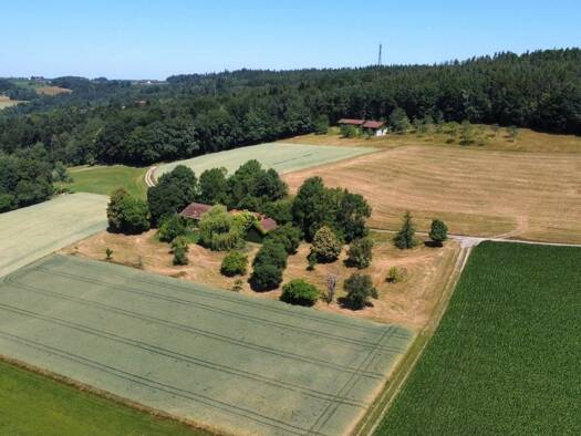 Bauernhaus zum Kauf 1.590.000 € 6 Zimmer 200 m² 29.000 m² Grundstück Kletzl Ering 94140