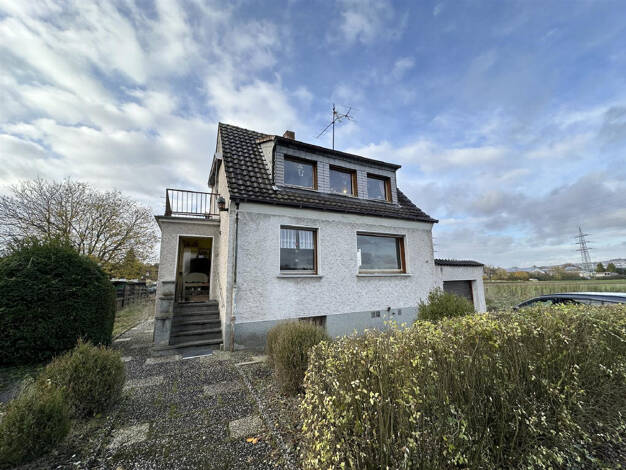 Einfamilienhaus zum Kauf 185.000 € 8 Zimmer 182 m² 904 m² Grundstück Menden-Mitte 58706