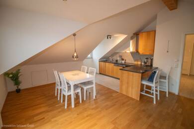 Wohnung zur Miete 860 € 2 Zimmer 66,1 m² Dachgeschoss, 2. Geschoss Waging am See Waging a. See 83329