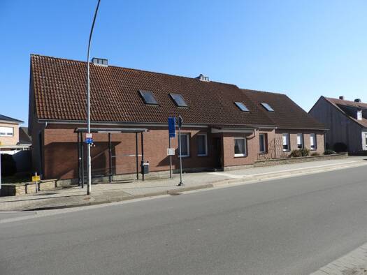 Mehrfamilienhaus zum Kauf 295.000 € 10 Zimmer 307 m² 864 m² Grundstück frei ab 01.05.2026 Wittingen 29378