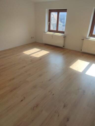 Wohnung zur Miete 300 € 1 Zimmer 50 m² 3. Geschoss Rosengarten 8-9 Naumburg Naumburg (Saale) 06618