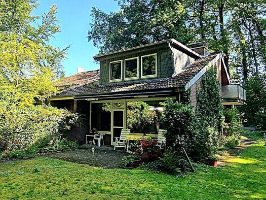 Einfamilienhaus zum Kauf 230.000 € 6 Zimmer 146,6 m² 1.079 m² Grundstück Römerweg 2 Lachendorf Lachendorf 29331