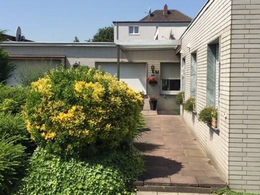 Bungalow zur Miete 620 € 2 Zimmer 78 m² 20 m² Grundstück frei ab 01.06.2026 Bergstraße 42 Moers-Mitte Moers 47441
