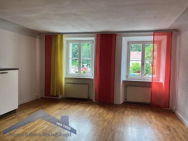 Wohnung zur Miete 750 € 2,5 Zimmer 90 m²<br/>Wohnfläche 1.<br/>Geschoss ab sofort<br/>Verfügbarkeit Freyunger Str. 6 Grubweg Passau 94034