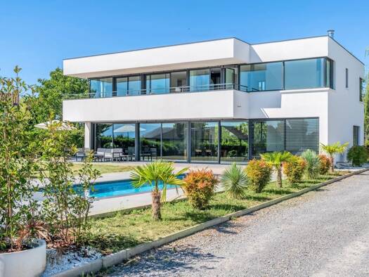 Haus zum Kauf 2.780.000 € 231 m² 1.760 m² Grundstück Messery 74140