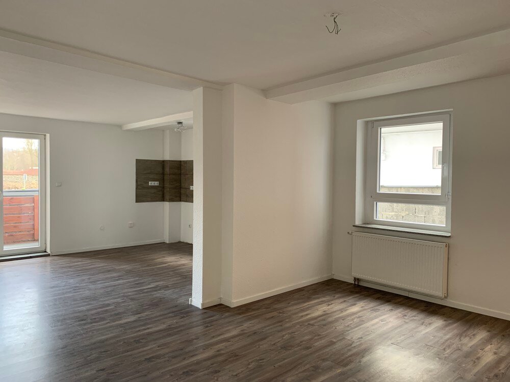 Wohnung zur Miete 690 € 3 Zimmer 90 m²<br/>Wohnfläche 01.01.2025<br/>Verfügbarkeit Hüsten - Mitte Arnsberg / Hüsten 59759