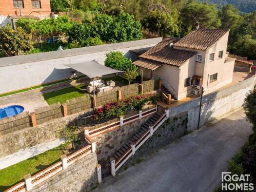 Chalet zum Kauf 745.000 € 5 Zimmer 208 m² Sant Cugat del Vallès 09198