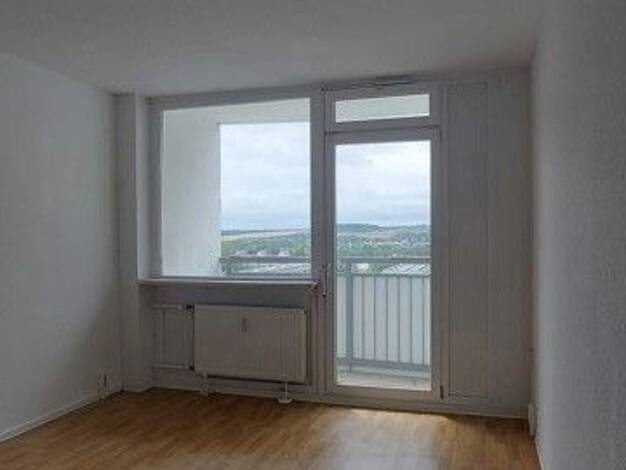 Wohnung zur Miete nur mit Wohnberechtigungsschein 606 € 3 Zimmer 78,5 m² 10. Geschoss frei ab 12.09.2026 Prohliser Allee 31 Prohlis-Süd Ortsamtsbereich Prohlis 01239