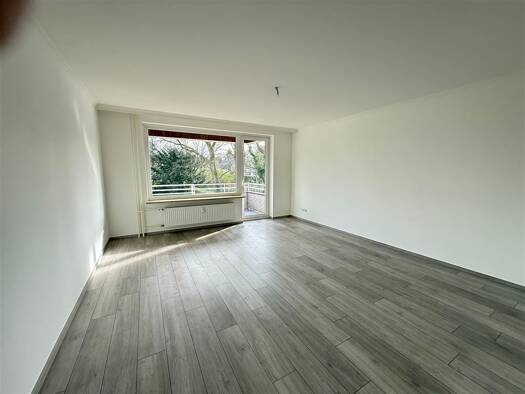 Wohnung zum Kauf 300.000 € 2,5 Zimmer 74 m² 1. Geschoss frei ab 01.09.2026 Rahlstedt Wandsbek 22149