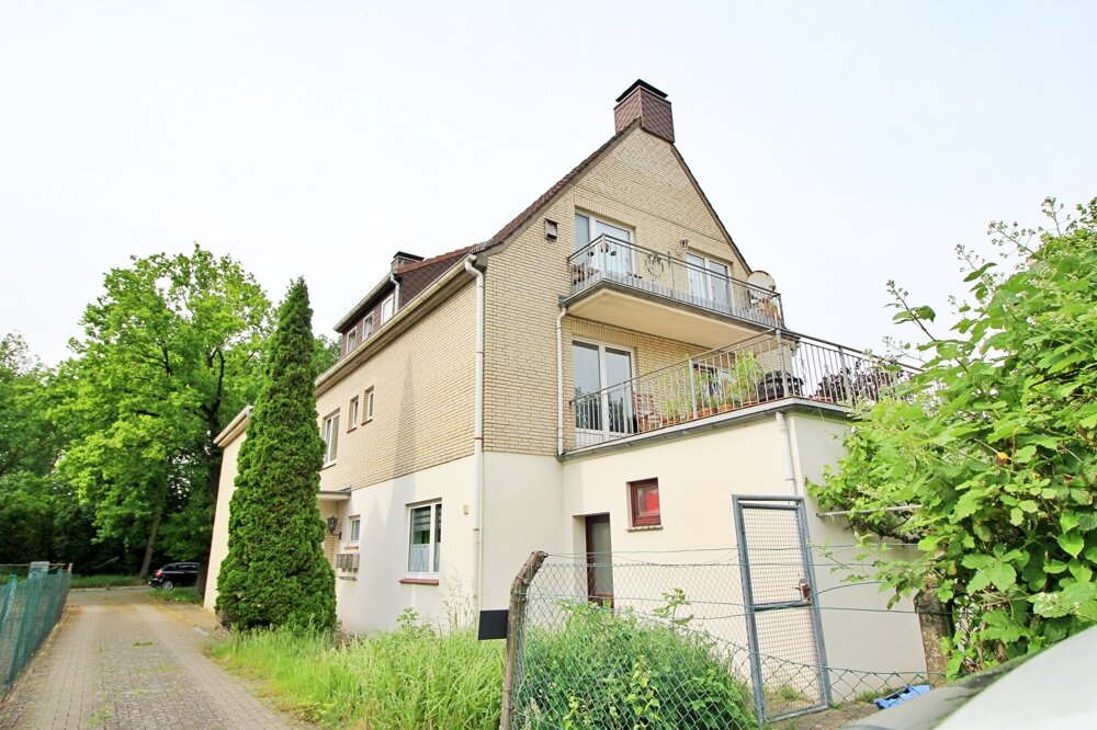 Mehrfamilienhaus zum Kauf 598.000 € 10 Zimmer 317 m²<br/>Wohnfläche 500 m²<br/>Grundstück Mittelshuchting Bremen 28259