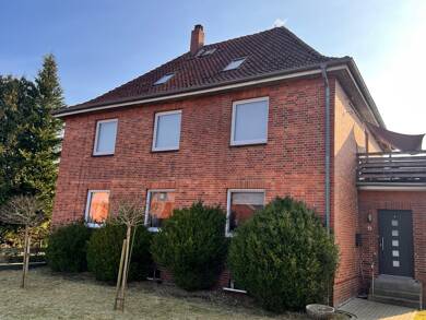 Mehrfamilienhaus zum Kauf als Kapitalanlage geeignet 440.000 € 8 Zimmer 259 m² 921 m² Grundstück Schulstraße 6 Unterlüß Südheide 29345