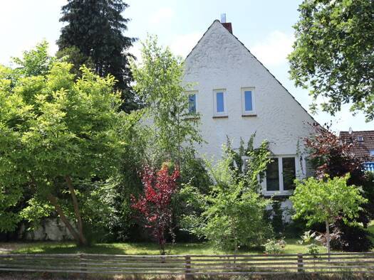 Einfamilienhaus zum Kauf 184.500 € 4 Zimmer 92,8 m² 562 m² Grundstück Bad Schwartau 23611