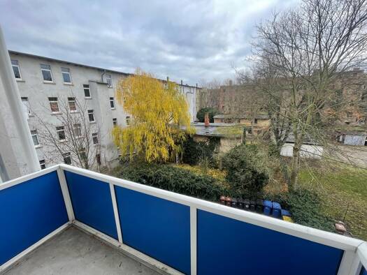 Wohnung zur Miete 450 € 4 Zimmer 75 m² 3. Geschoss frei ab sofort Wiesenstr. 2 Zeitz 06712