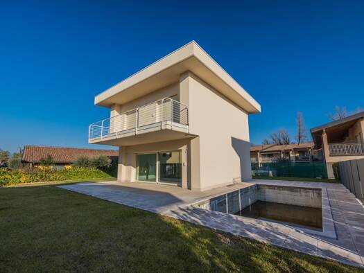 Haus zum Kauf - Erstbezug 659.000 € 2 Zimmer 220 m² frei ab sofort Manerba del Garda