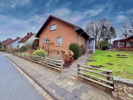 Einfamilienhaus zum Kauf 345.000 € 7 Zimmer 152,9 m² 780 m² Grundstück Soltau 29614