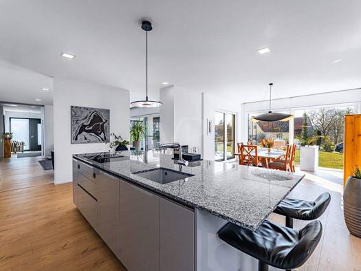 Bungalow zum Kauf 710.000 € 5 Zimmer 170 m² 1.173 m² Grundstück Reuth Hochstadt am Main 96272