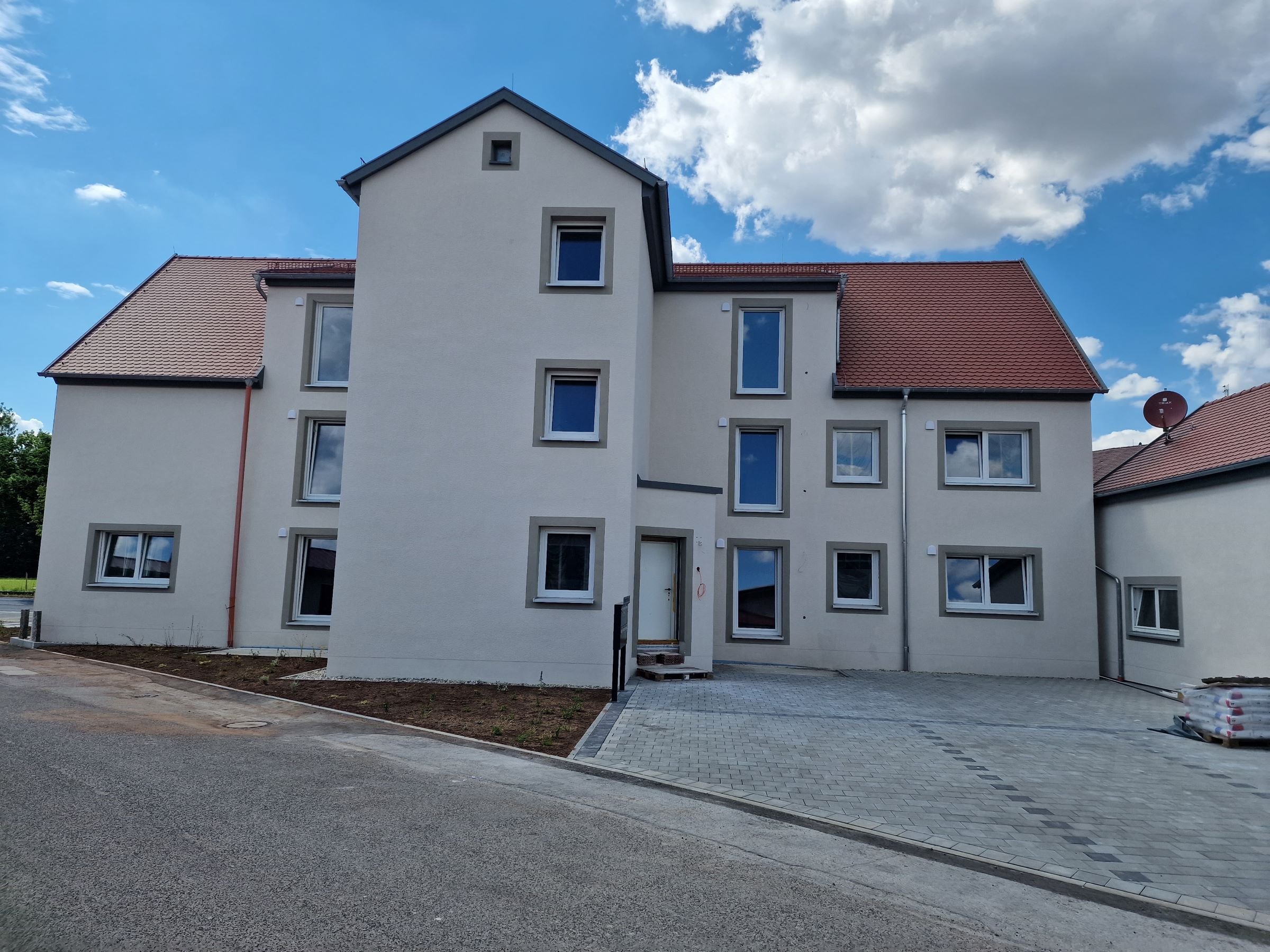 Wohnung zur Miete 820 € 3 Zimmer 82,1 m²<br/>Wohnfläche 1.<br/>Geschoss Oberndorfer Straße 19 Ipsheim Ipsheim 91472