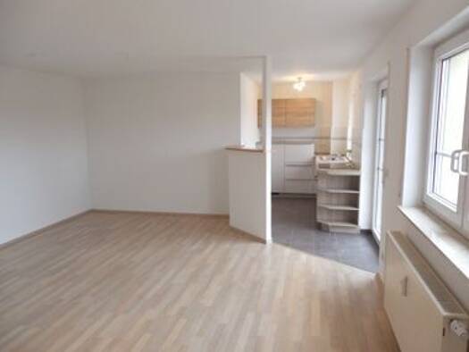 Wohnung zur Miete 300 € 1 Zimmer 35,8 m² Geschoss 2/4 frei ab 01.11.2026 Sachsendorf Cottbus 03050