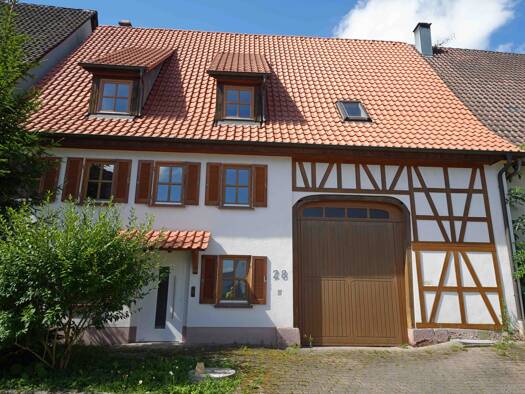 Einfamilienhaus zur Miete 1.400 € 5 Zimmer 168 m² 365 m² Grundstück frei ab sofort Vöhringen 72189