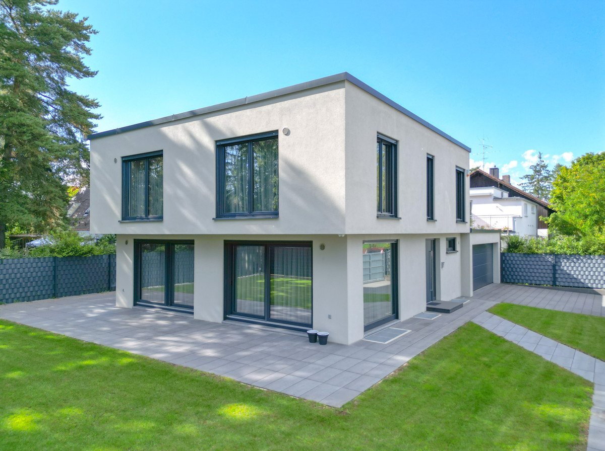 Villa zum Kauf 6 Zimmer 210 m²<br/>Wohnfläche 576 m²<br/>Grundstück Ottobrunn 85521