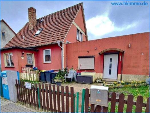 Einfamilienhaus zum Kauf provisionsfrei 88.000 € 6 Zimmer 153 m² 592 m² Grundstück Völpke 39393