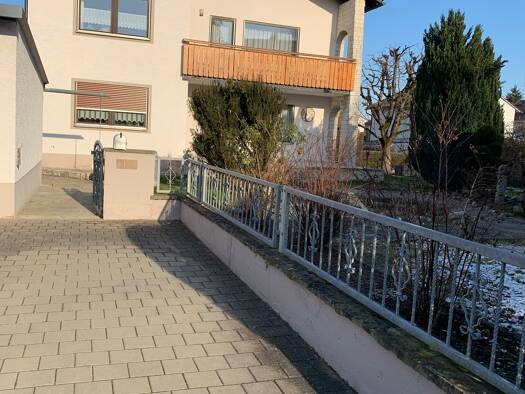 Wohnung zur Miete 550 € 2 Zimmer 75 m² Geschoss 1/2 frei ab sofort Saal Saal a.d.Donau 93342