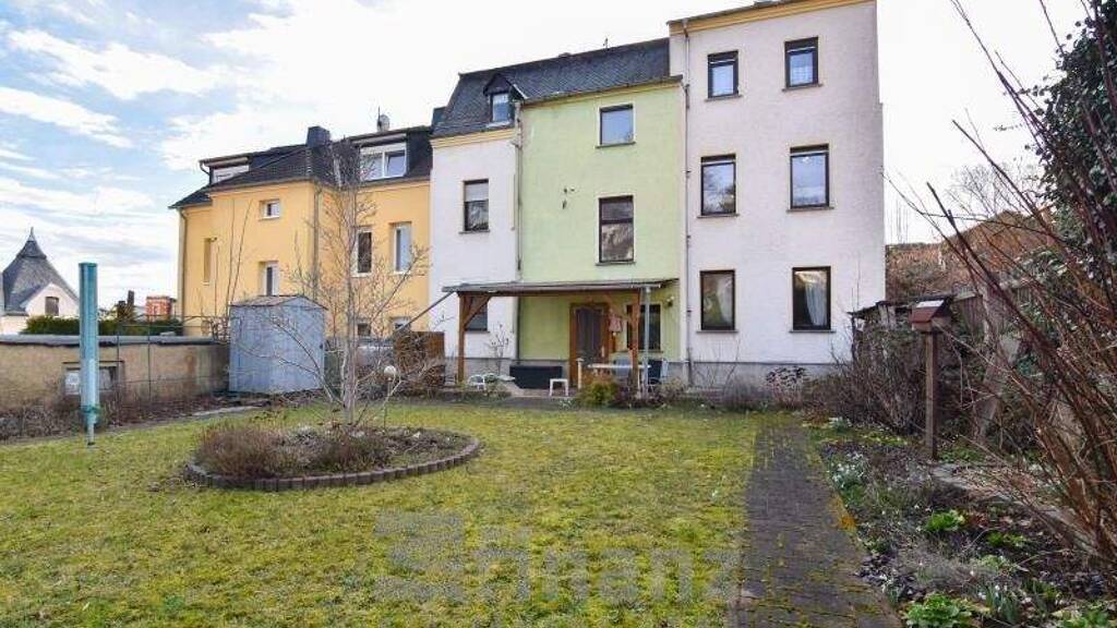 Mehrfamilienhaus zum Kauf als Kapitalanlage geeignet 229.000 € 10 Zimmer 132,8 m² 440 m² Grundstück Crimmitschau 08451