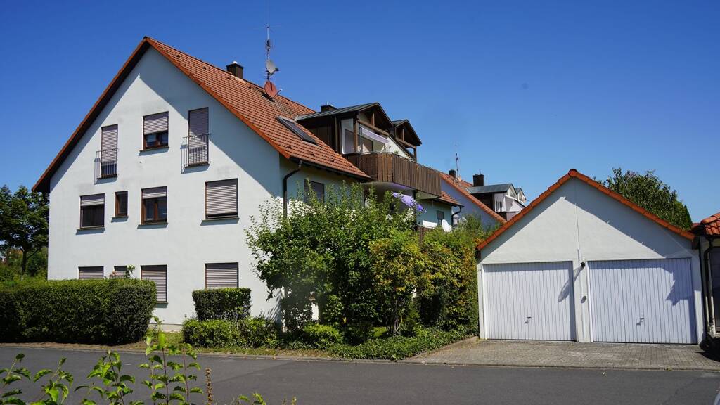 Haus zum Kauf als Kapitalanlage geeignet 1.590.000 € 18 Zimmer 454,6 m² 841 m² Grundstück Kürnach 97273