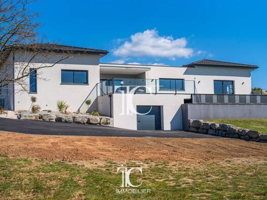 Haus zum Kauf 790.000 € 202 m² 3.553 m² Grundstück Vinezac 07110