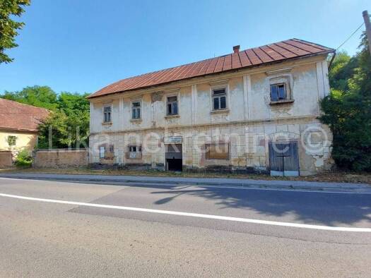 Einfamilienhaus zum Kauf 75.000 € 20 Zimmer 900 m² Otočac 53220
