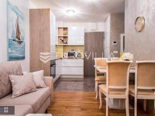 Studio zur Miete 900 € 1 Zimmer 38 m² 3. Geschoss Stobrec Znjan - Stobrec