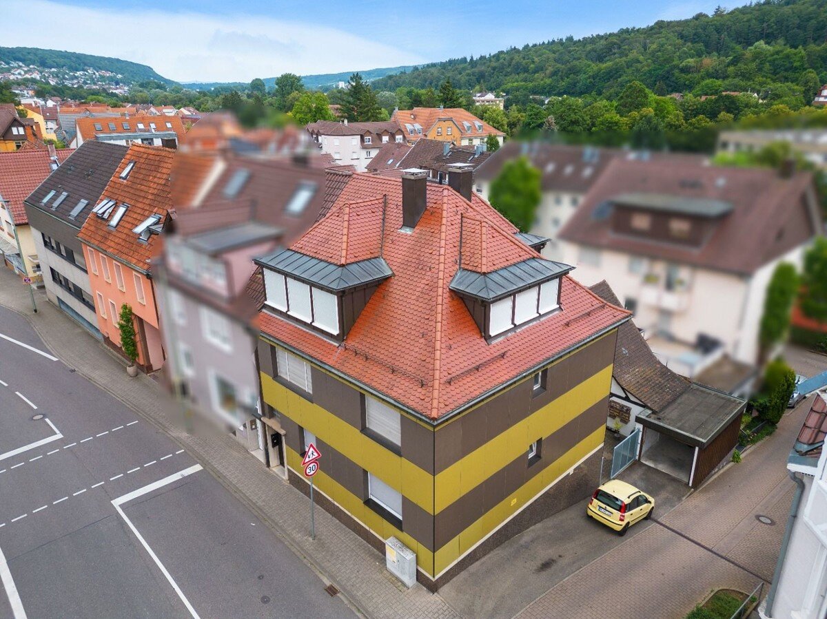 Mehrfamilienhaus zum Kauf 479.000 € 9 Zimmer 205 m²<br/>Wohnfläche 245 m²<br/>Grundstück Eutingen - Stadtviertel 152 Pforzheim / Eutingen an der Enz 75181