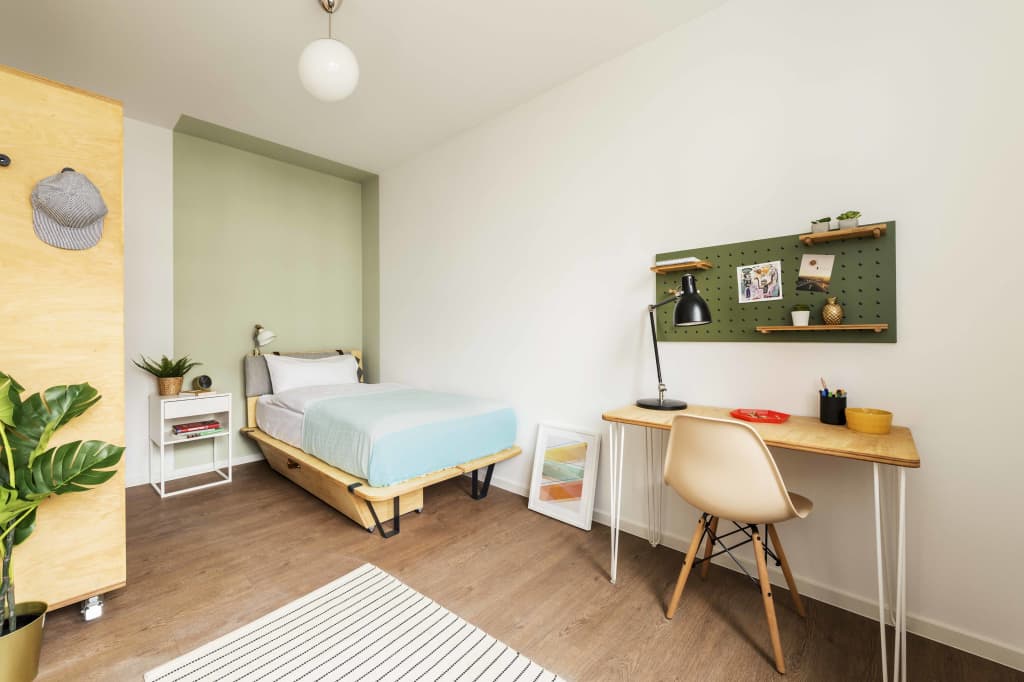 Wohnung zur Miete Wohnen auf Zeit 790 € 2 Zimmer 10,7 m²<br/>Wohnfläche 20.01.2025<br/>Verfügbarkeit Klara-Franke-Straße 24-28 Moabit Berlin 10557