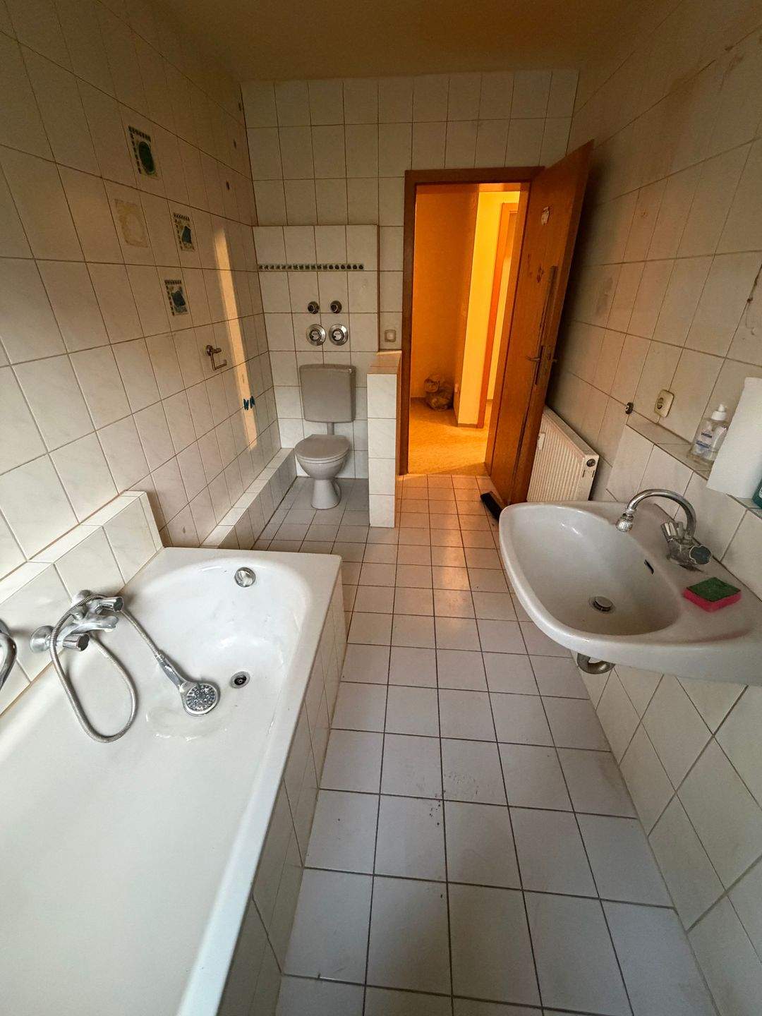 Immobilie in Rattelsdorf - ETW mit Potenzial, Nähe BA, Balk., Gartenanteil, Kfz-Pl., zum Renovieren/Sanieren - Bild 3