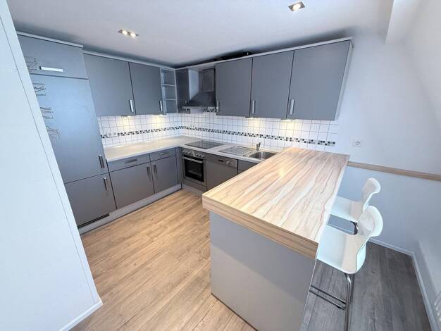 Wohnung zur Miete 470 € 2 Zimmer 55 m² 3. Geschoss frei ab 01.11.2026 Jacobistraße 24 Lehe Lehe 27576