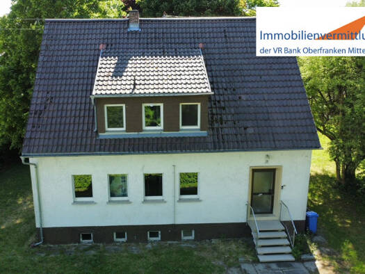 Einfamilienhaus zum Kauf 215.000 € 6 Zimmer 139 m² 1.136 m² Grundstück Hegnabrunn Neuenmarkt 95339