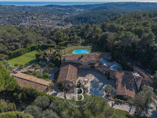 Haus zum Kauf 14.800.000 € 623 m² 16.709 m² Grundstück Quartiers Ouest Montgros-Montmeuille La Colle-sur-Loup 06480