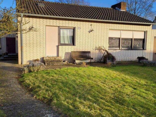 Bungalow zum Kauf provisionsfrei 395.000 € 2 Zimmer 90 m² 900 m² Grundstück Geldern GELDERN 47608