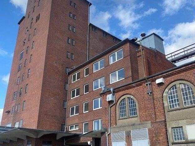 Bürofläche zur Miete - Erstbezug provisionsfrei 3.950 € 27 Zimmer 734 m² Bürofläche teilbar ab 150 m² Itzehoe 25524