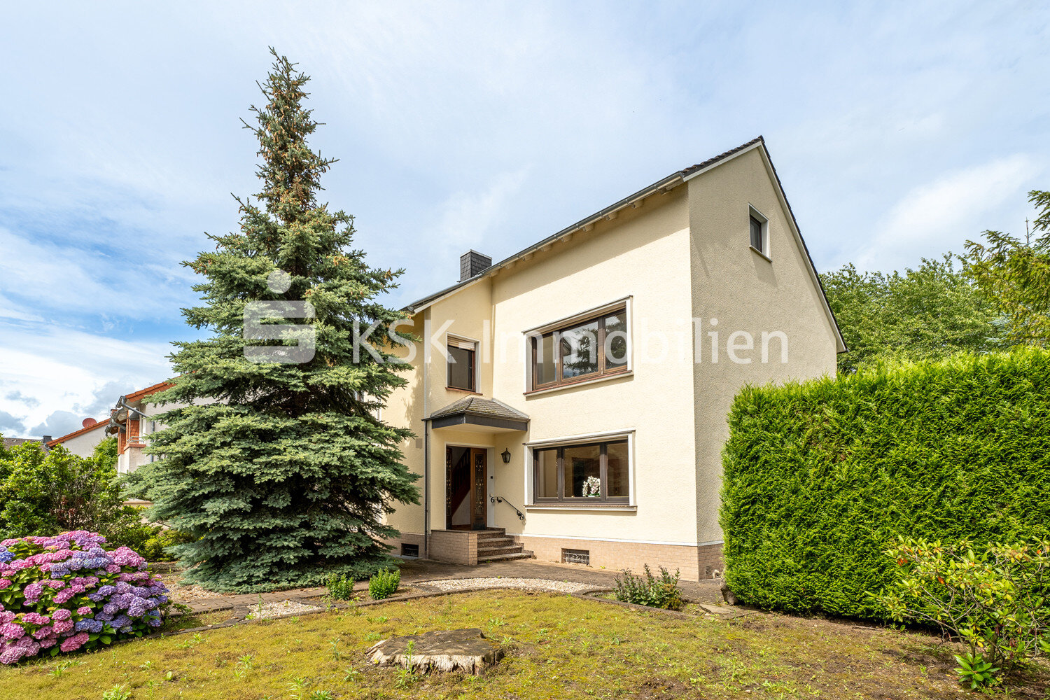 Mehrfamilienhaus zum Kauf 589.000 € 7 Zimmer 144 m²<br/>Wohnfläche 1.317 m²<br/>Grundstück Bornheim Bornheim 53332