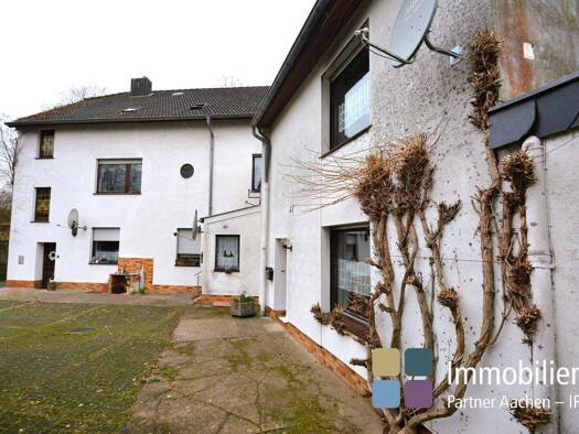 Mehrfamilienhaus zum Kauf 339.000 € 357,5 m² 3.316 m² Grundstück frei ab 01.02.2026 Ofden Alsdorf 52477
