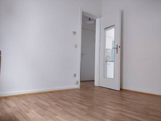 Wohnung zur Miete 430 € 1 Zimmer 25 m² EG Hausen Frankfurt am Main 60488