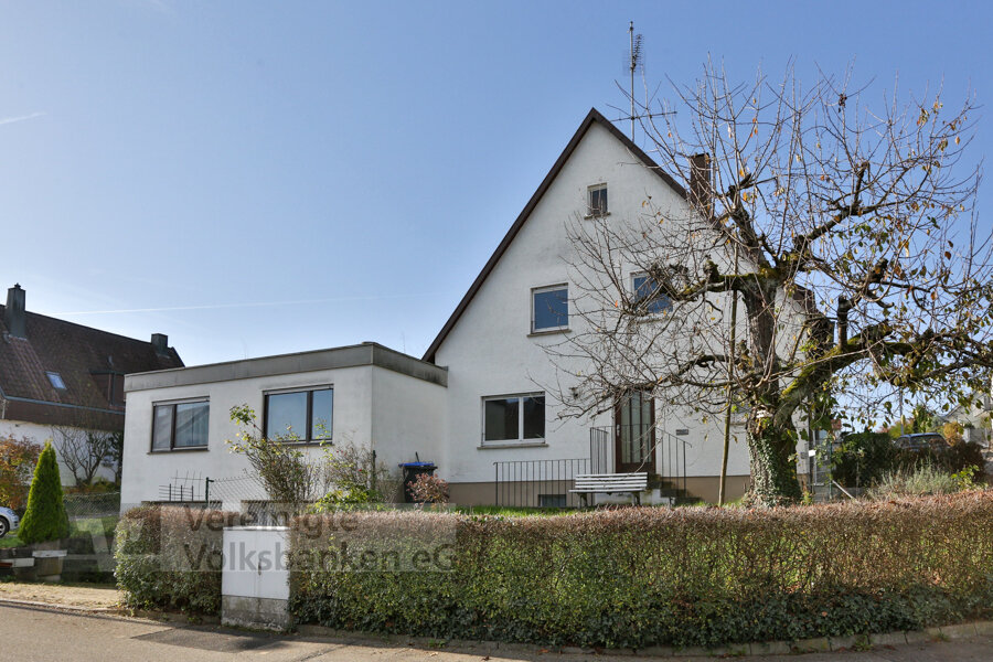 Doppelhaushälfte zum Kauf 469.000 € 6,5 Zimmer 141 m²<br/>Wohnfläche 333 m²<br/>Grundstück Altenburg Reutlingen / Altenburg 72768